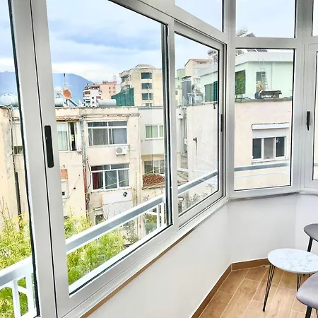 Апартаменты Aden's House *